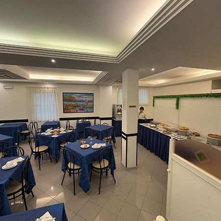 Hotel Sport Rimini Extérieur photo