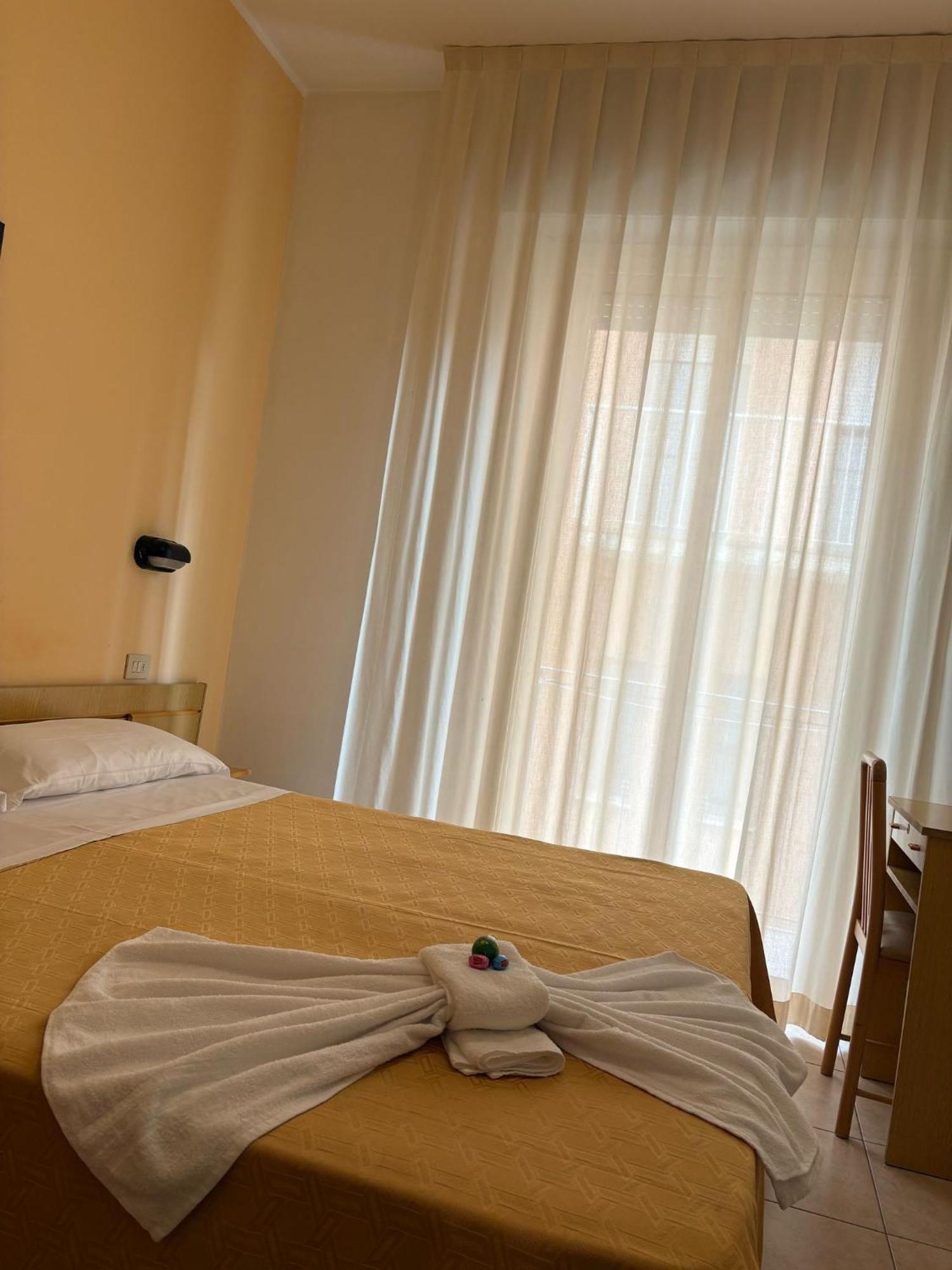 Hotel Sport Rimini Extérieur photo