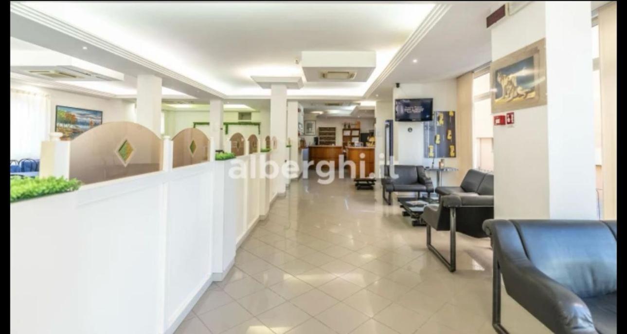 Hotel Sport Rimini Extérieur photo