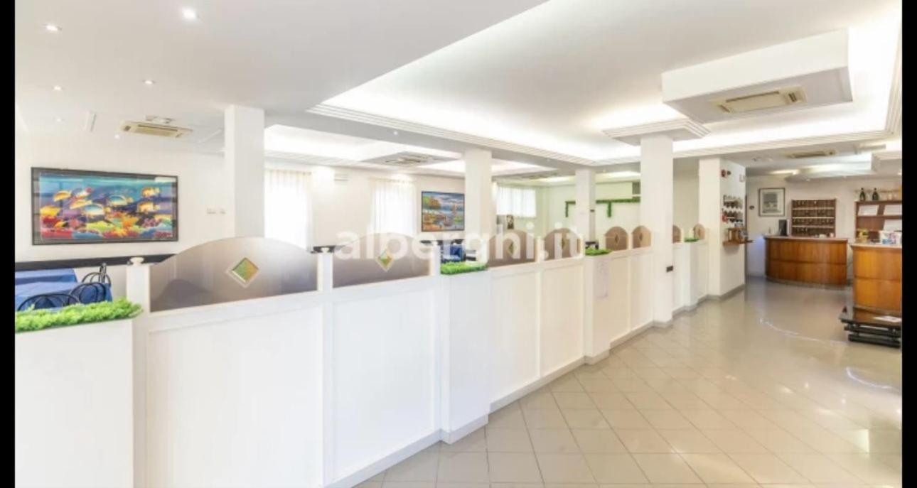 Hotel Sport Rimini Extérieur photo