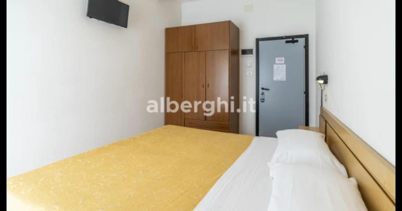 Hotel Sport Rimini Extérieur photo