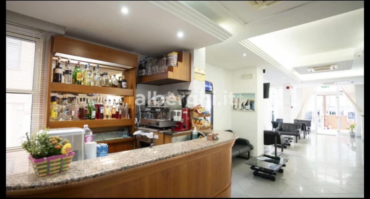 Hotel Sport Rimini Extérieur photo