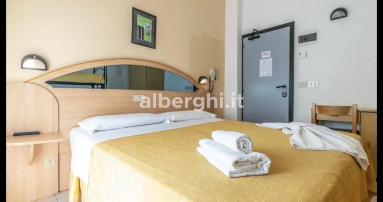 Hotel Sport Rimini Extérieur photo
