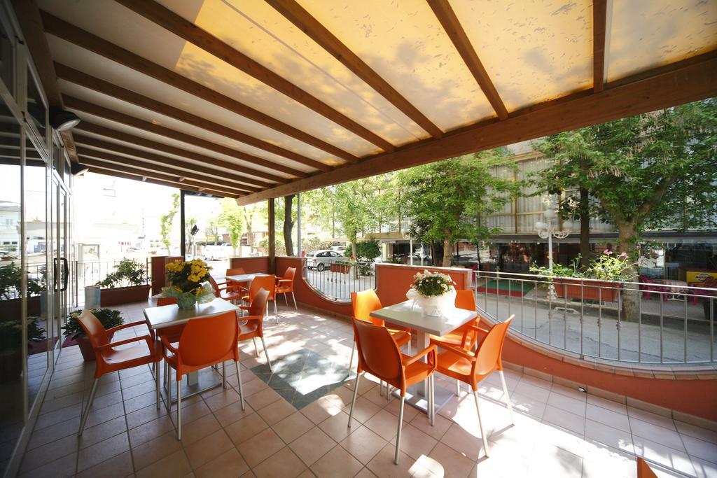 Hotel Sport Rimini Extérieur photo