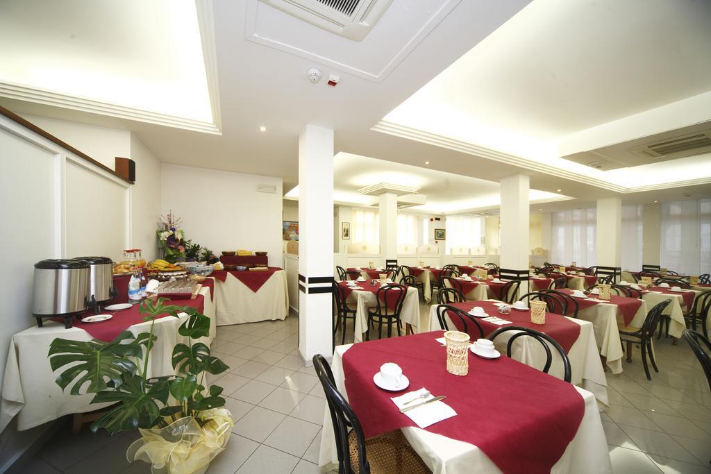 Hotel Sport Rimini Extérieur photo